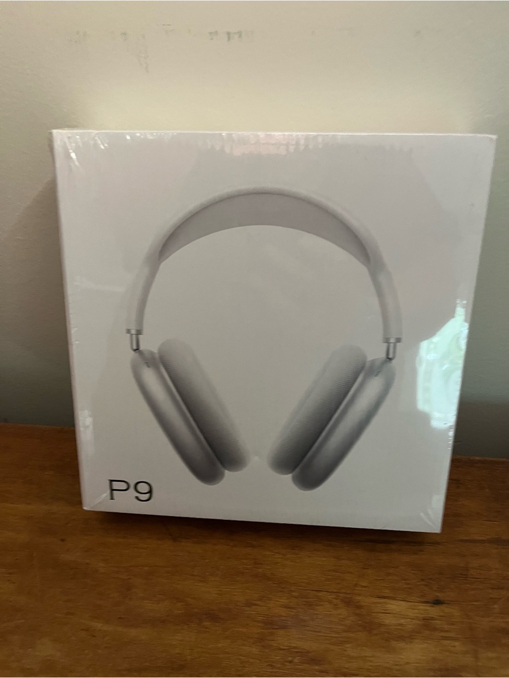 Wireless Bluetooth Headphones P9 Over Ear RED New Sealed Box